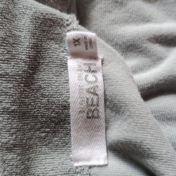 Barefoot Dreams Cozy Terry V- Neck Caftan Size 1X - Picture 8 of 8